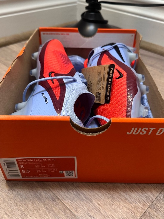 Phantom 6 Low Elite FG Cleats w/bag-box